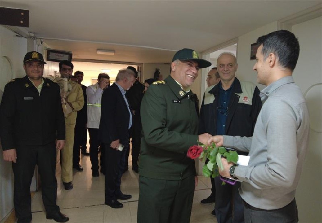 گرامیداشت روز پرستار با حضور مسئولان شهرستان لنجان در بیمارستان شهید مطهری